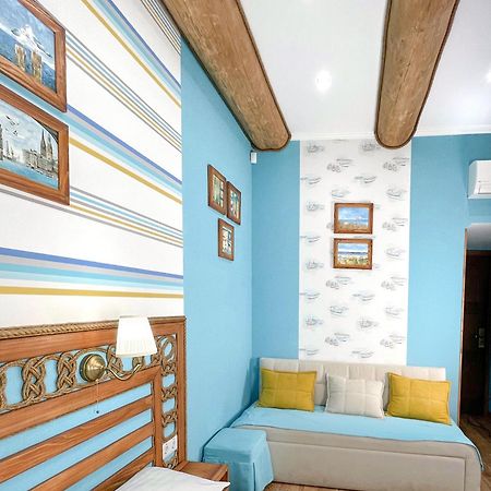 Lucky Ship Art Hotel Οδησσός Εξωτερικό φωτογραφία